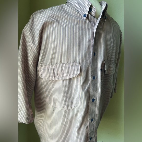 Levi’s Silver Label Short Sleeve button up - Picture 4 of 8